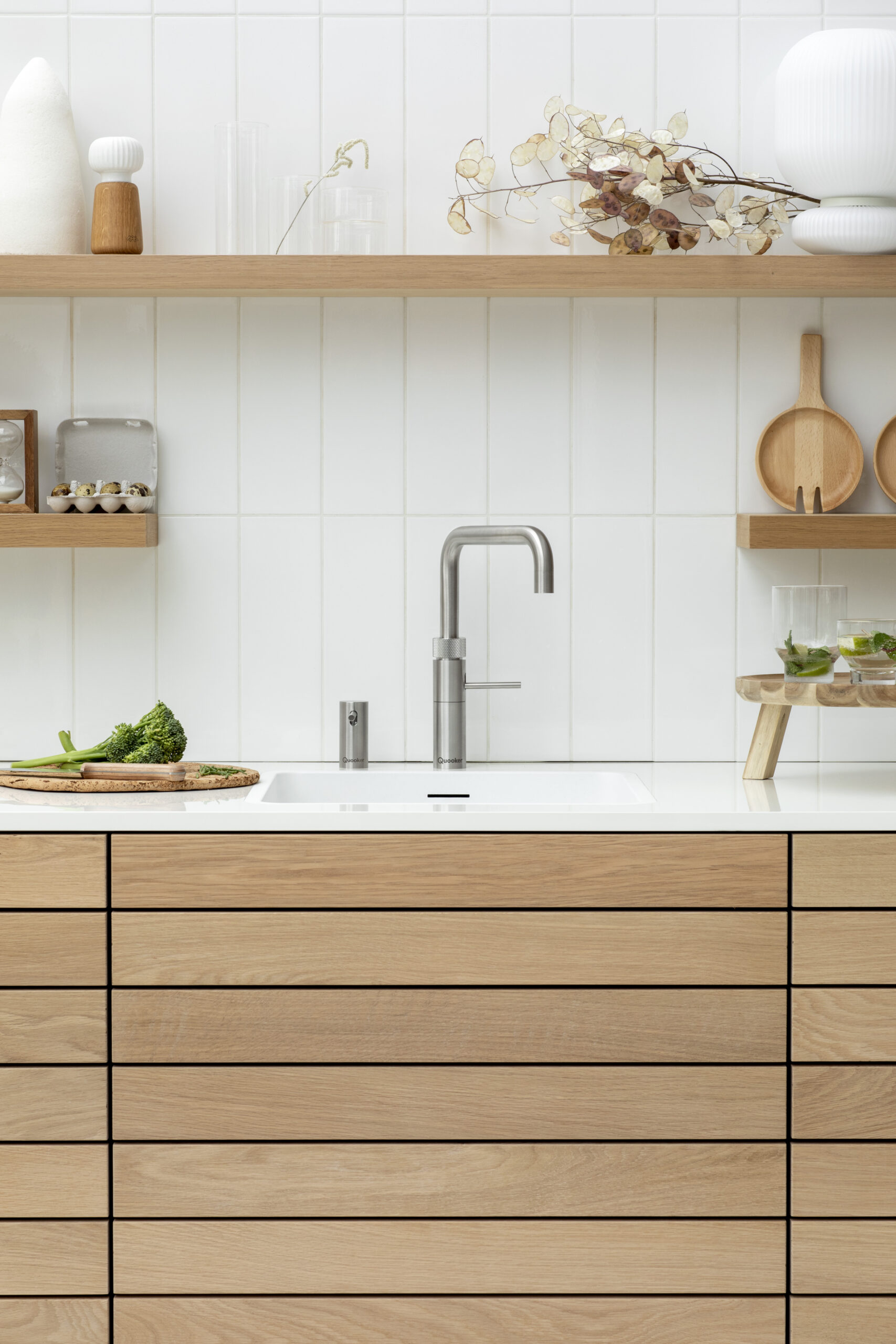 Explore custom kitchen solutions by Rêver Kitchens, crafted with passion and precision to reflect your unique style in West Sussex.