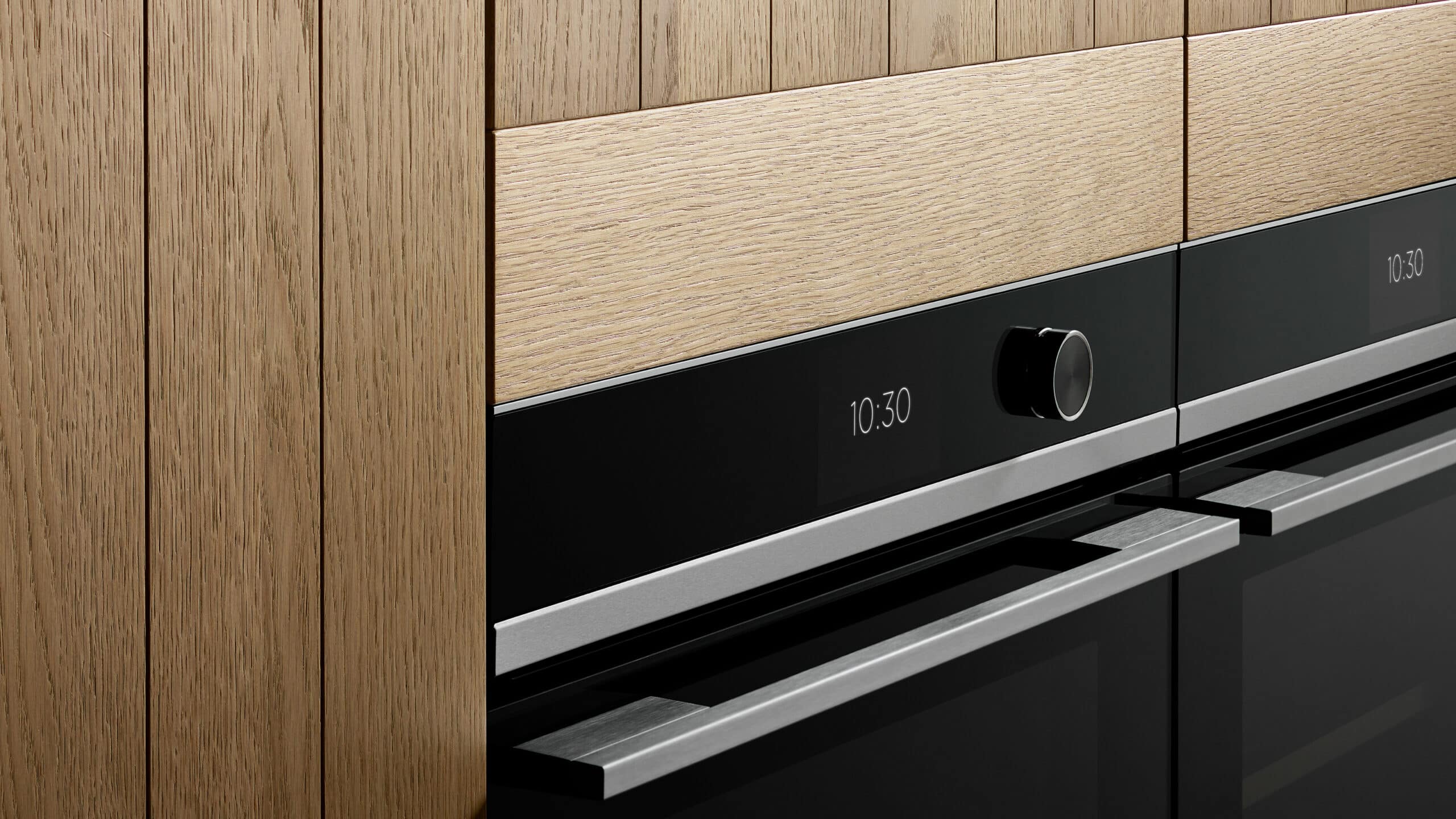 Explore custom kitchen solutions by Rêver Kitchens, crafted with passion and precision to reflect your unique style in West Sussex.