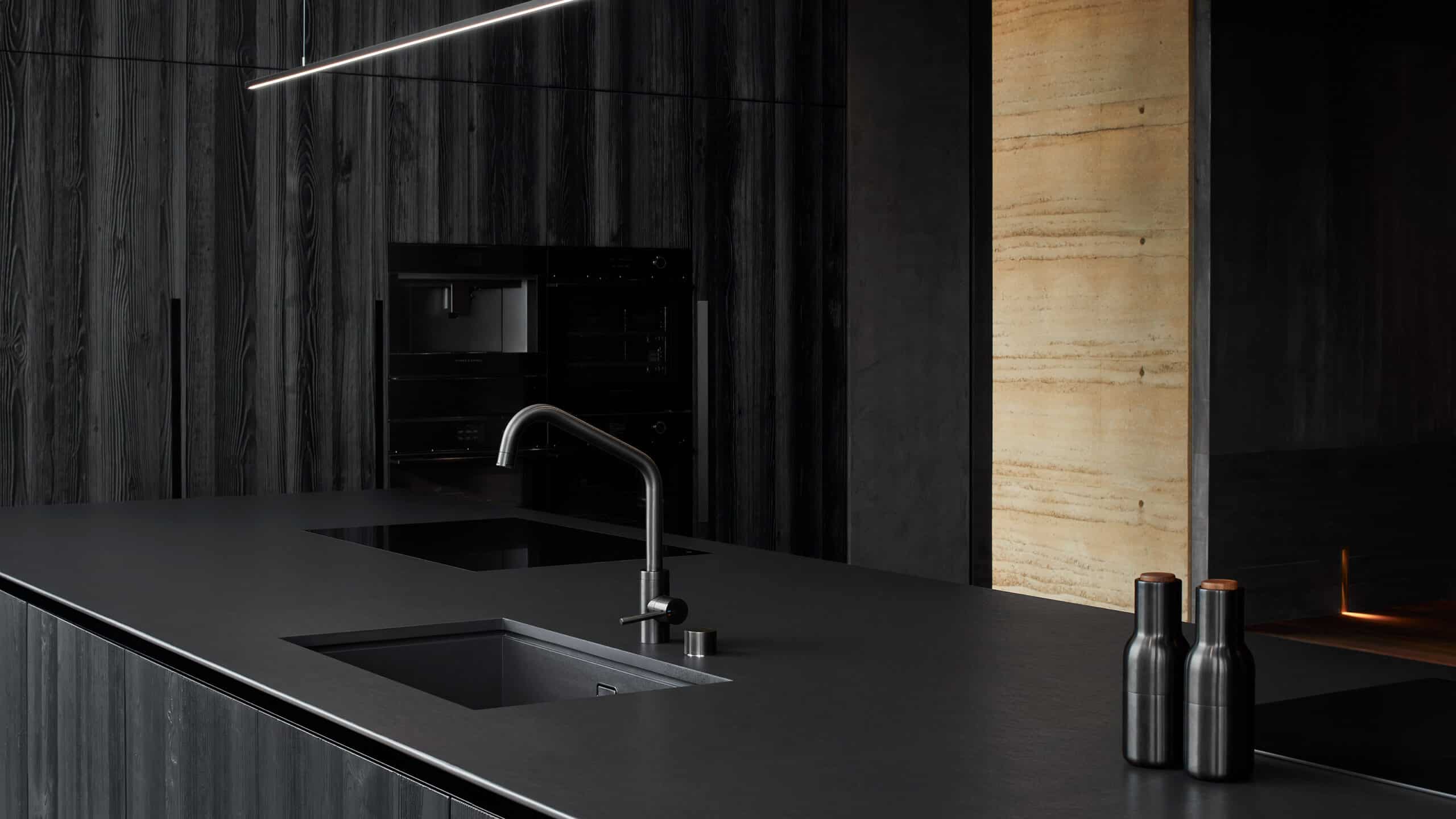 Explore custom kitchen solutions by Rêver Kitchens, crafted with passion and precision to reflect your unique style in West Sussex.
