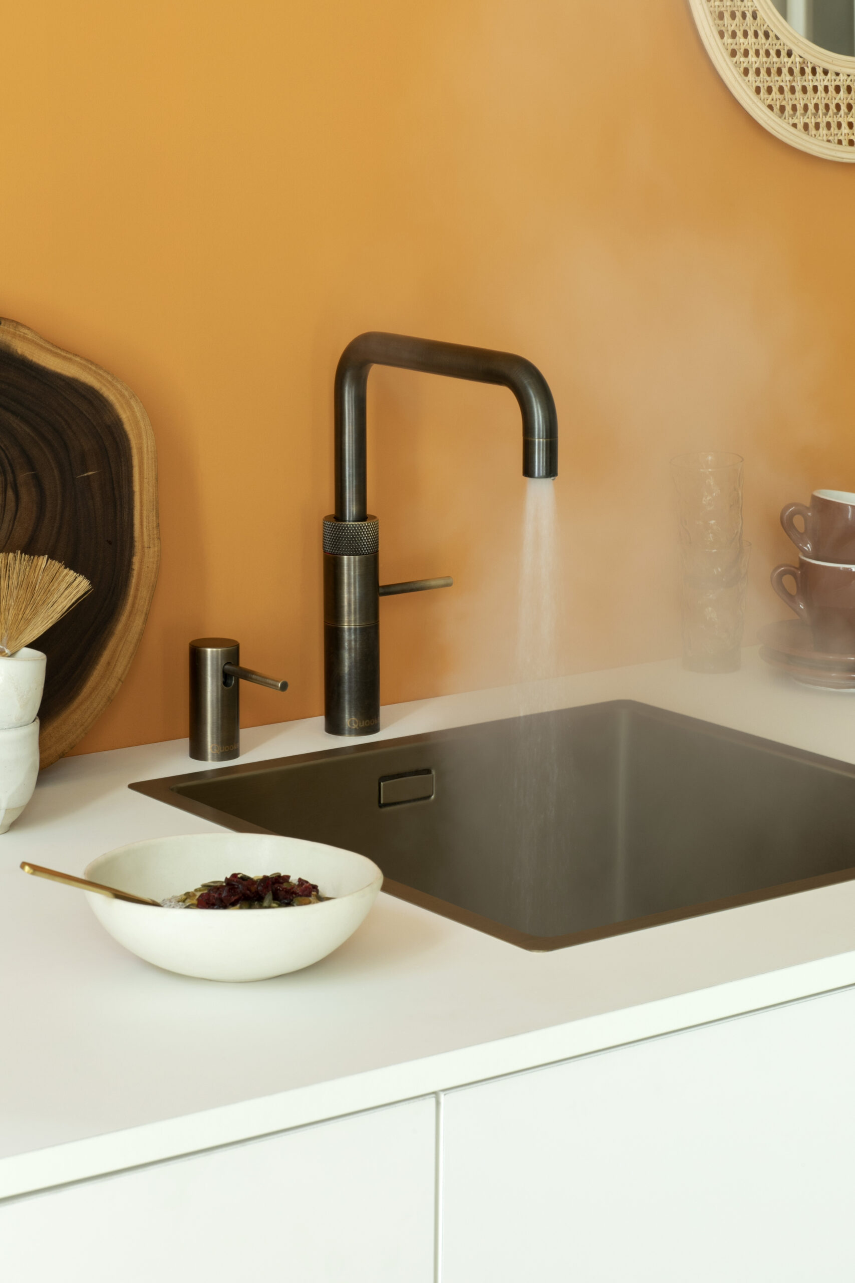 Explore custom kitchen solutions by Rêver Kitchens, crafted with passion and precision to reflect your unique style in West Sussex.