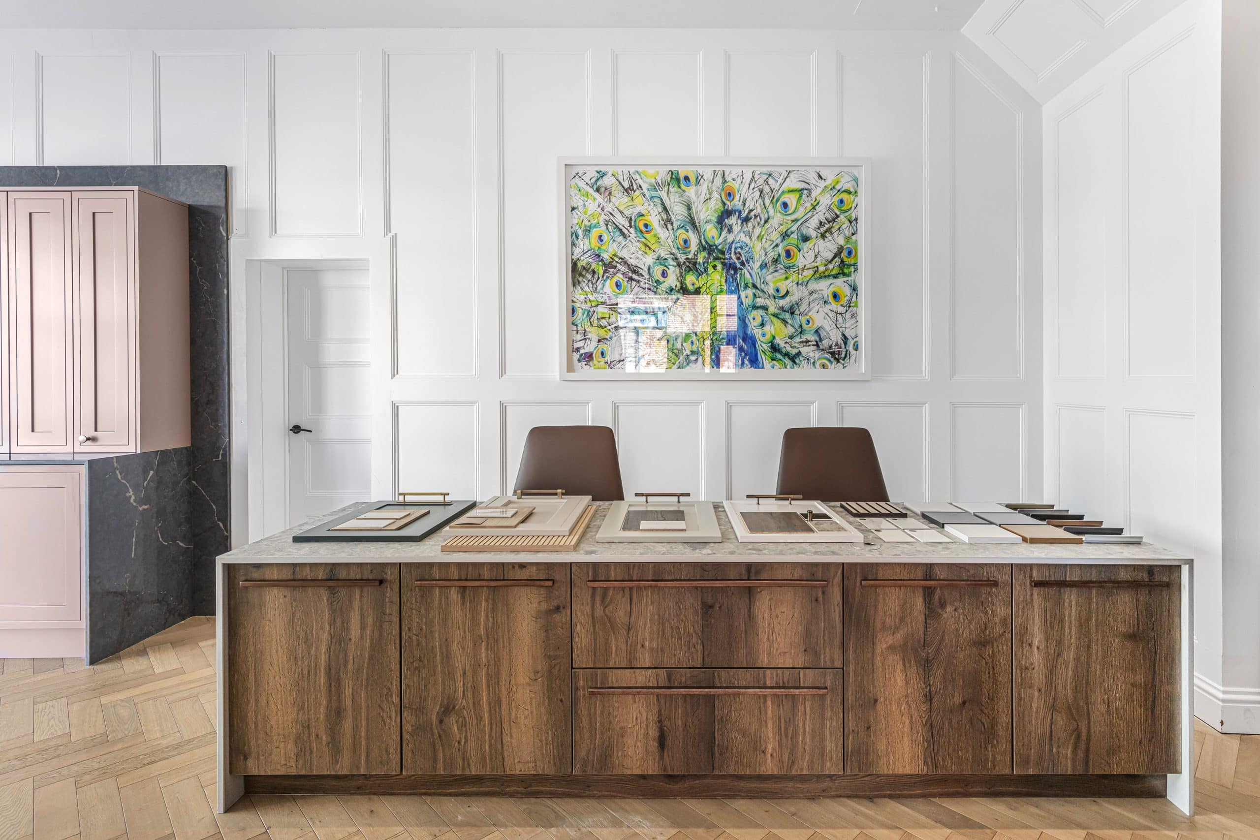 Explore custom kitchen solutions by Rêver Kitchens, crafted with passion and precision to reflect your unique style in West Sussex.