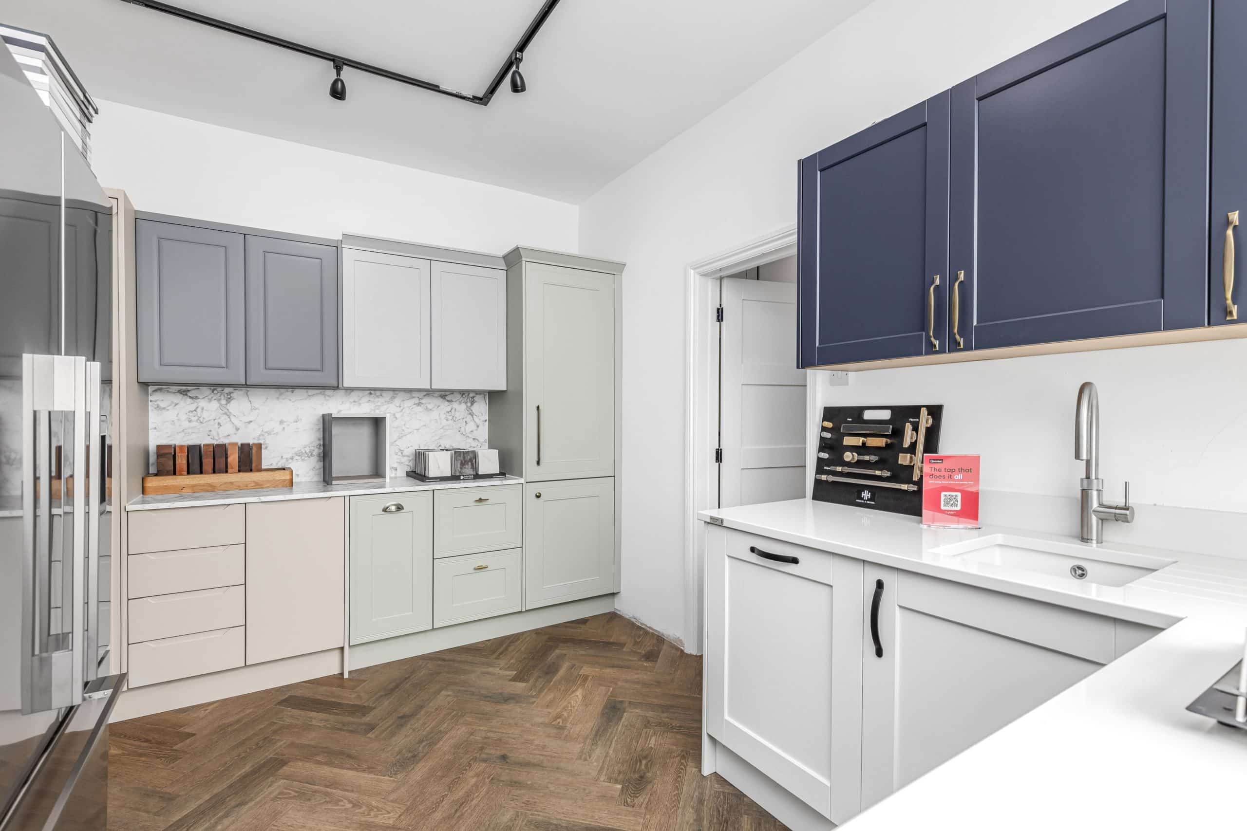 Explore custom kitchen solutions by Rêver Kitchens, crafted with passion and precision to reflect your unique style in West Sussex.