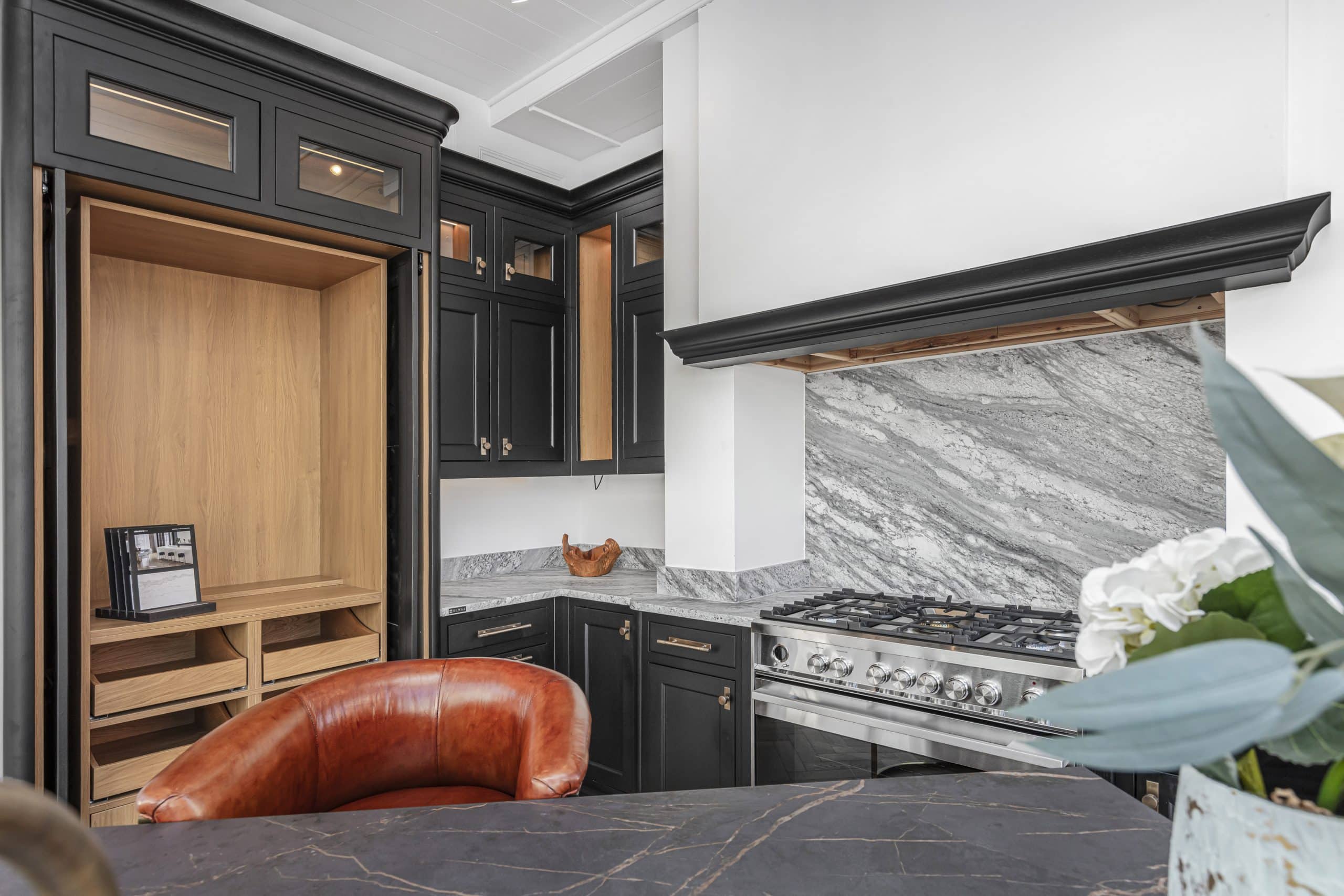 Explore custom kitchen solutions by Rêver Kitchens, crafted with passion and precision to reflect your unique style in West Sussex.
